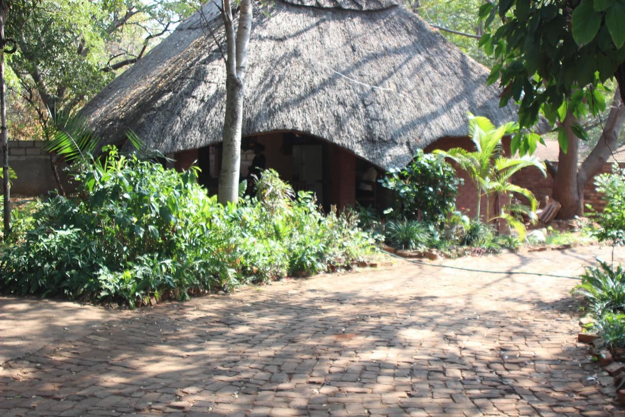 Mosi-Ua-Tunya Lodge 维多利亚瀑布 外观 照片