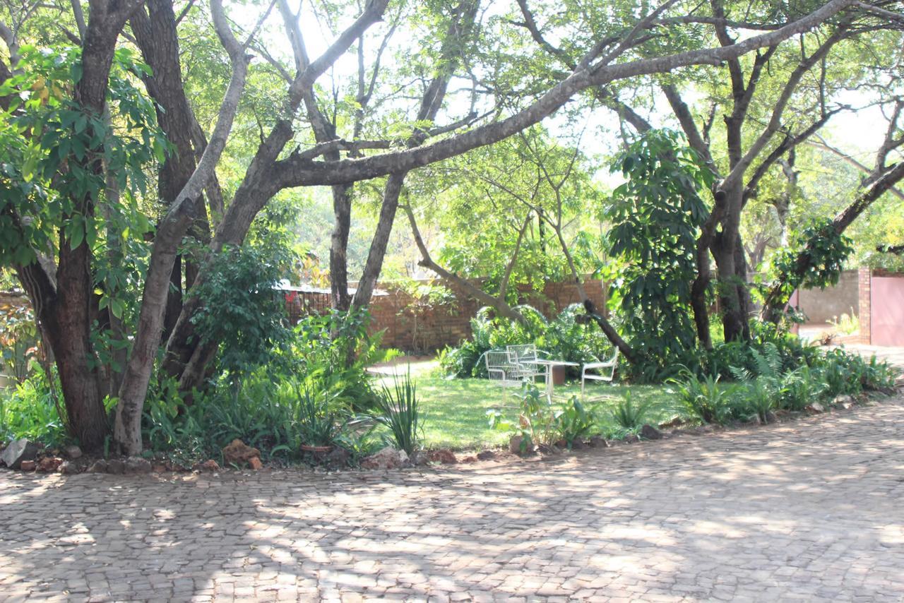 Mosi-Ua-Tunya Lodge 维多利亚瀑布 外观 照片